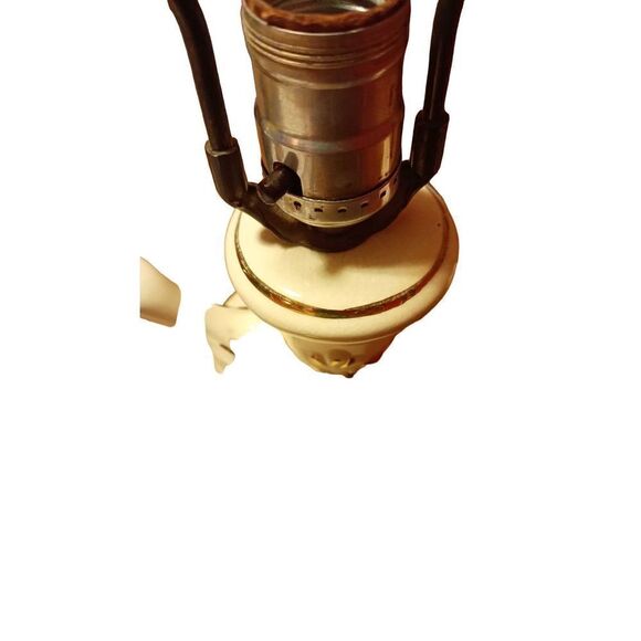 Vintage lido china lamp with Victorian art work. In good condition - Picture 3 of 10